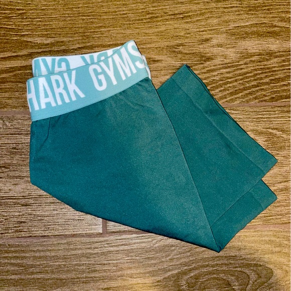 Gymshark Biker Shorts Green Size Small - Picture 2 of 5